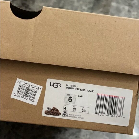 Ugg Australia fluff yeah slipper slides - Picture 7 of 7